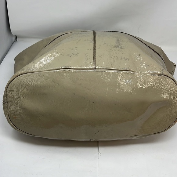 Givenchy Large Gray Taupe Patent Leather Nightingale Bag - Picture 3 of 16